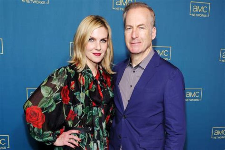 Rhea Seehorn Finally Picks Up Emmy Award
