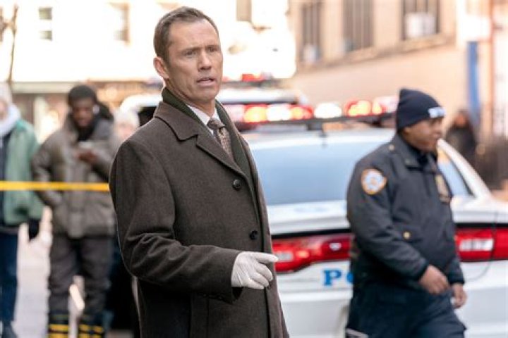 The Impact Of Jeffrey Donovan's Exit From "Burn Notice"