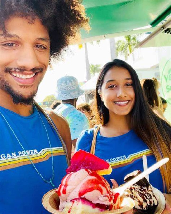 Ufc Alex Caceres Wife Is He Married