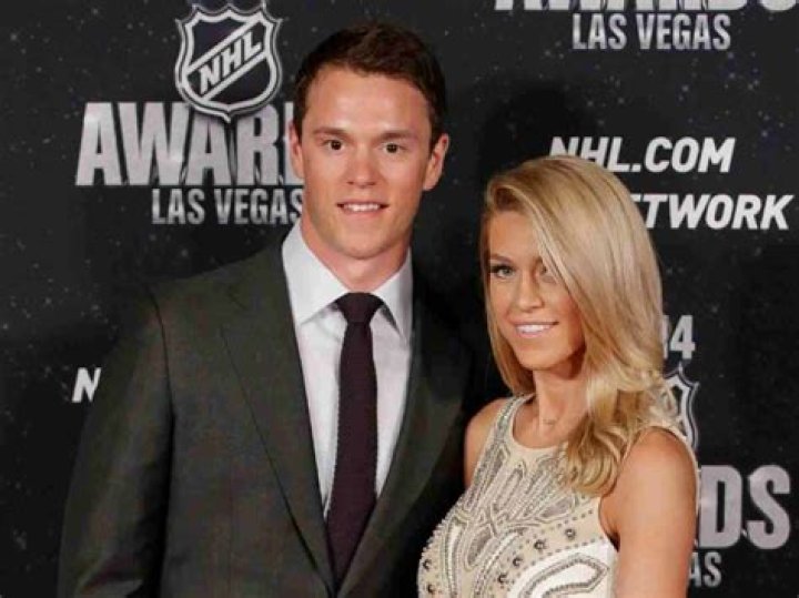 Unveiling Jonathan Toews' Net Worth: Discover His Wealth Secrets