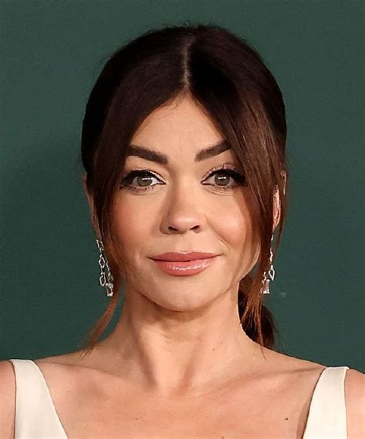 Unveiling The Truths Behind Sarah Hyland's Face Surgery
