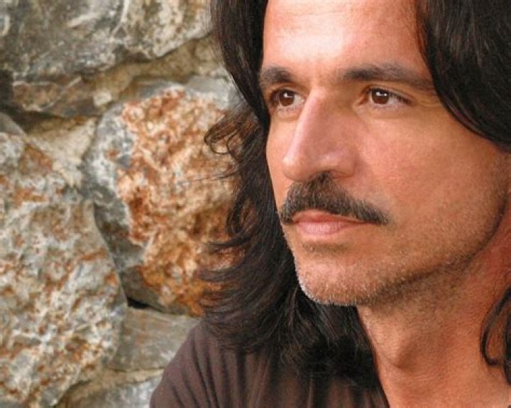 Yanni Biography - Facts, Childhood, Family Life & Achievements